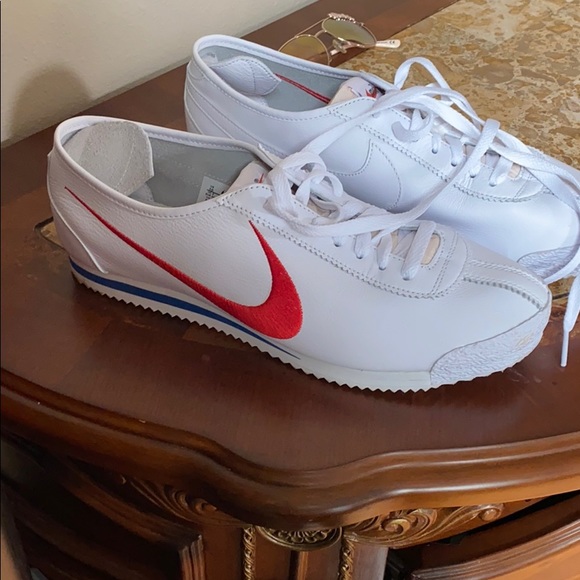 Nike men sneakers size 10 - Picture 2 of 4